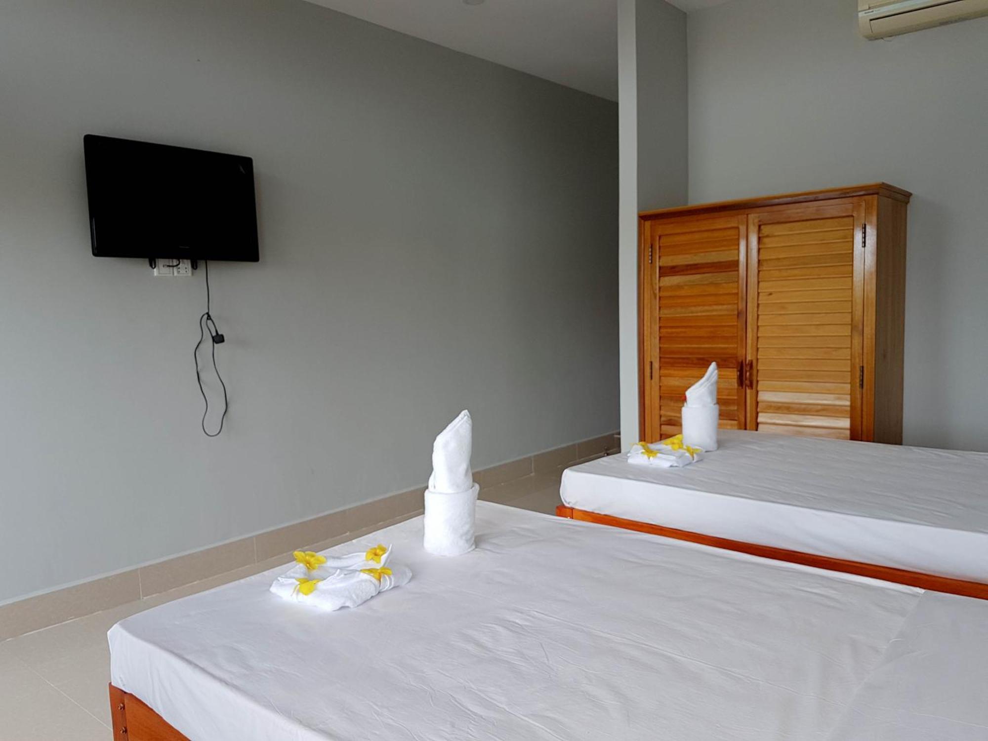 קמפוט Two Moons Resort מראה חיצוני תמונה
