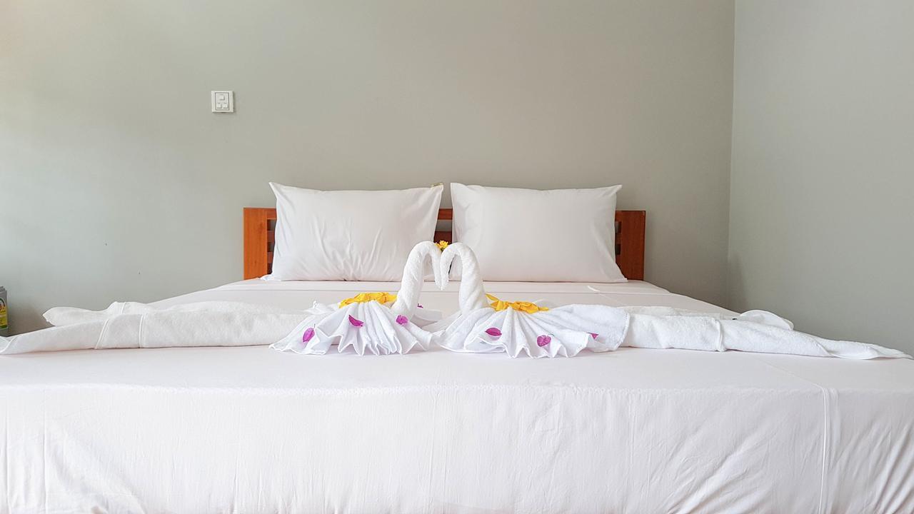 קמפוט Two Moons Resort מראה חיצוני תמונה